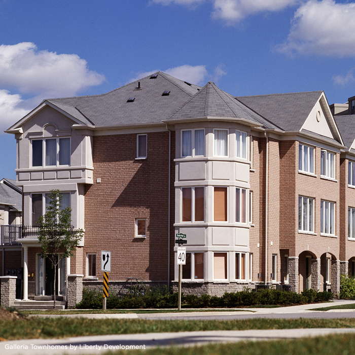 GALLERIA TOWNHOMES - Thornhill